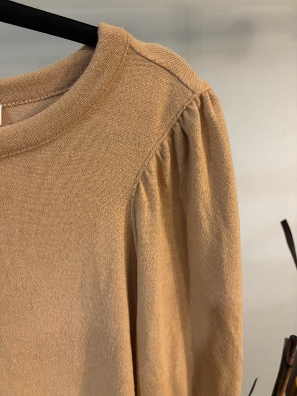 LOFT Camel Crewneck Knit Top with puff sleeves women’s size xl - Picture 3 of 7